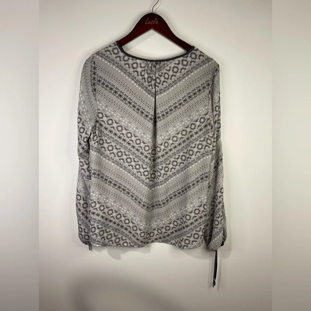 Maurices Light Gray Patterned Long Sleeve open shoulder Blouse - Picture 8 of 11